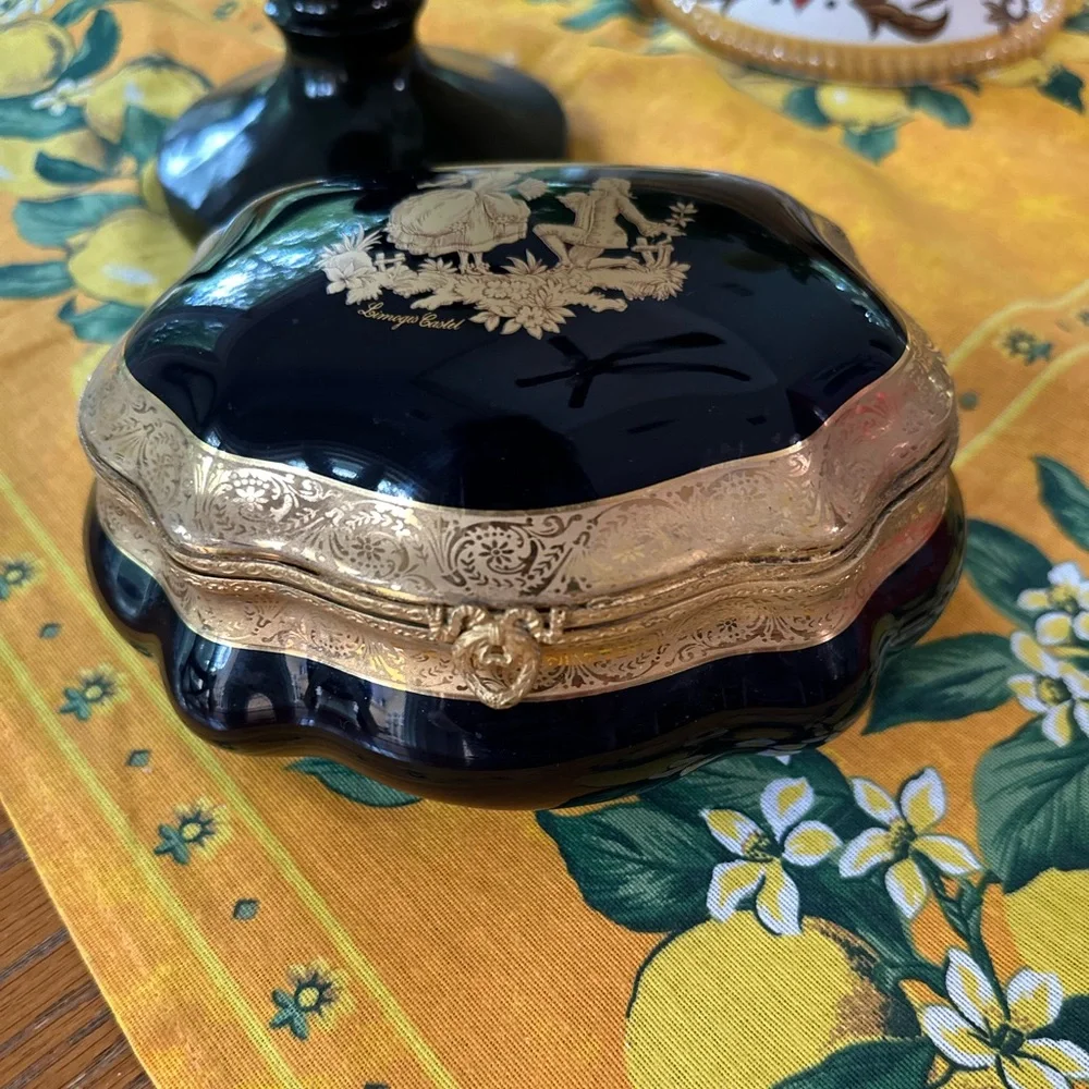 Gorgeous Limoges Cobalt Blue 22K Gold Trinket Box Hinged Lid Courting Couple